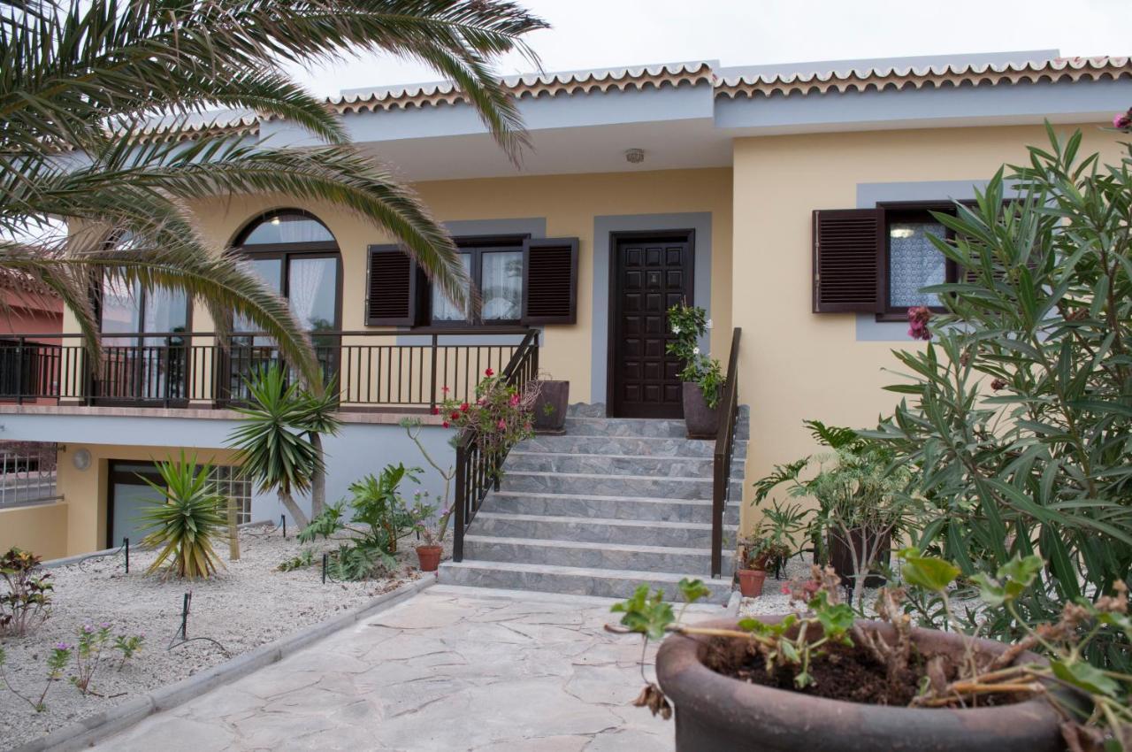 Vivienda Vacacional Tinizara Arona  Exterior photo