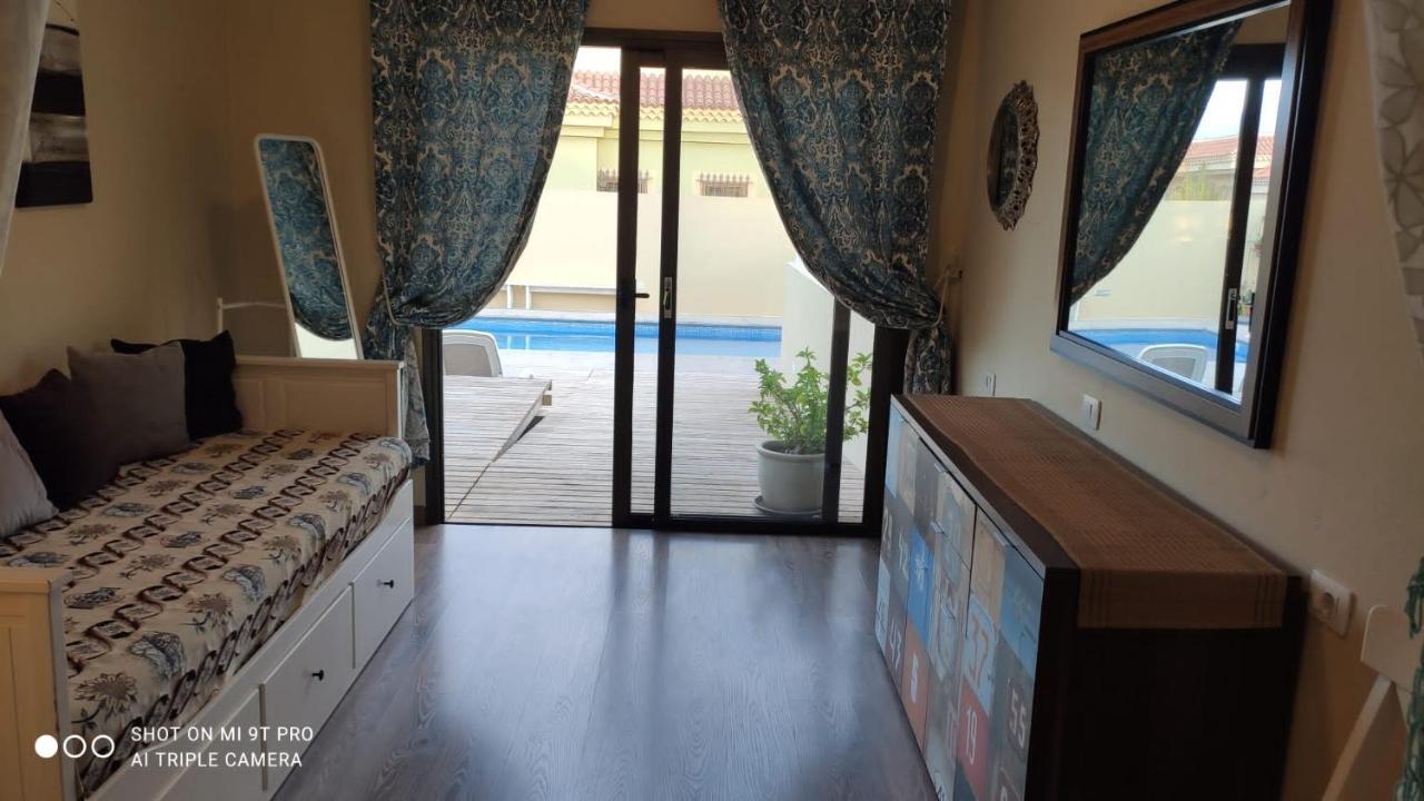 Vivienda Vacacional Tinizara Arona  Exterior photo